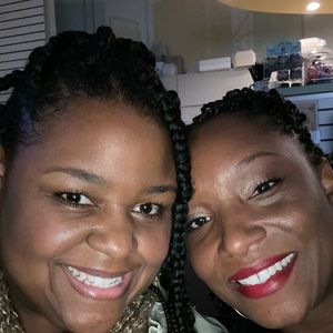 Meet your Posher, Samica